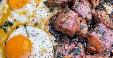 Butter garlic steak bites and eggs