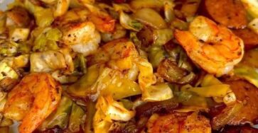 FRIED CABBAGE WITH SHRIMP