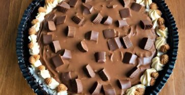 Giant Reese's Peanut Butter Cup Pie