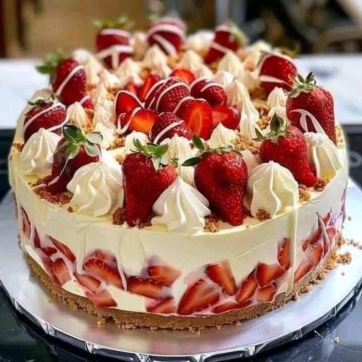 Strawberry White Chocolate Cheesecake